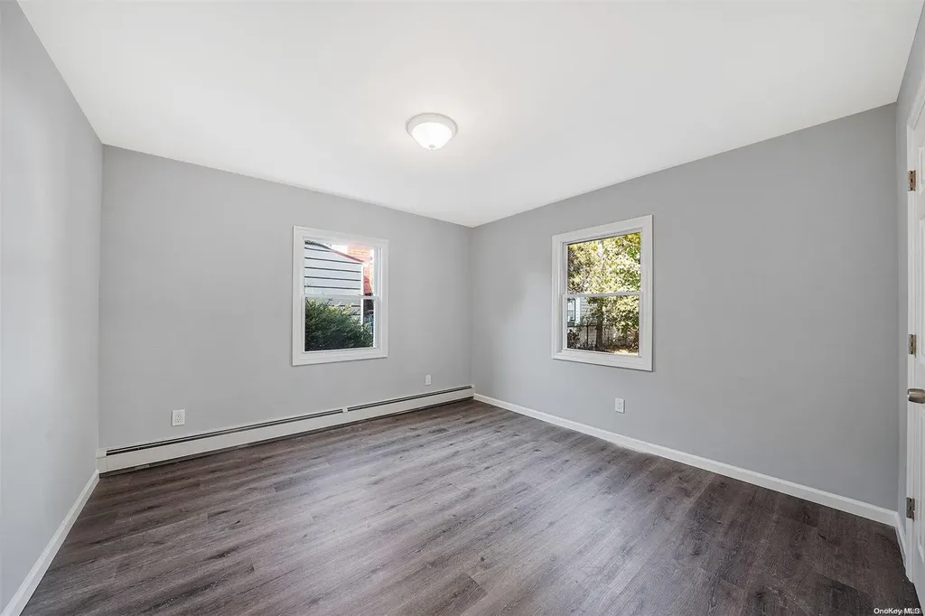 647 Lowell Street Westbury NY 11590