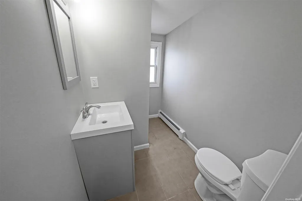 647 Lowell Street Westbury NY 11590