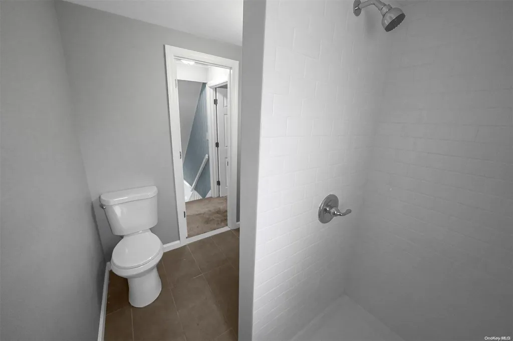 647 Lowell Street Westbury NY 11590