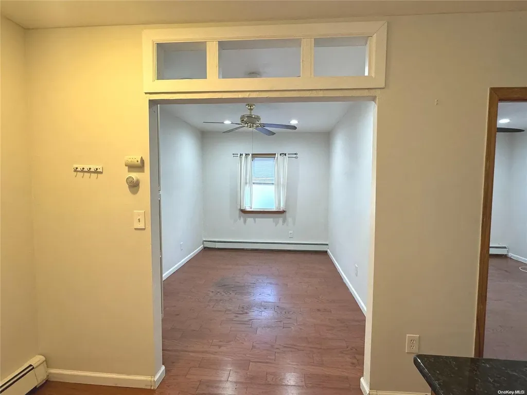 8 E John Street Lindenhurst NY 11757
