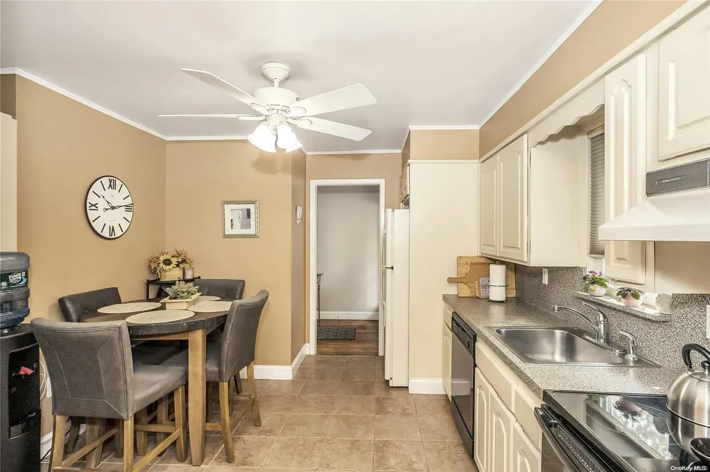 105 Ira Road Syosset NY 11791