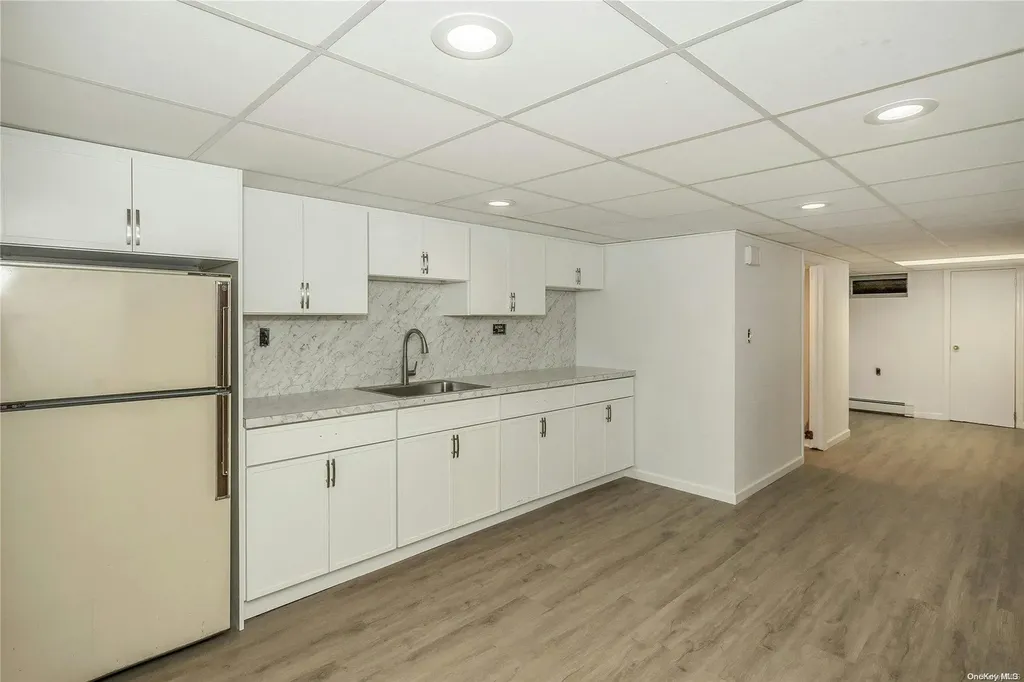 105 Ira Road Syosset NY 11791