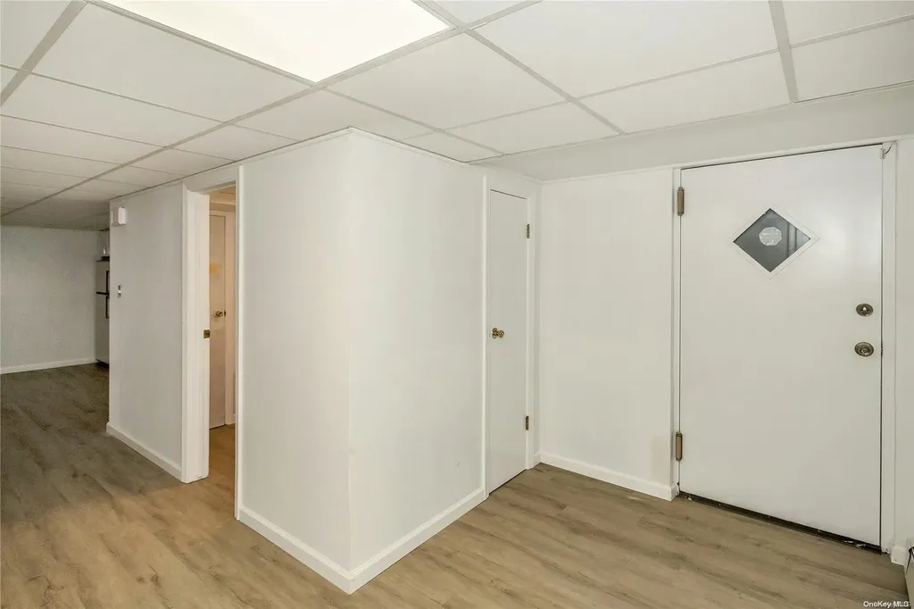 105 Ira Road Syosset NY 11791