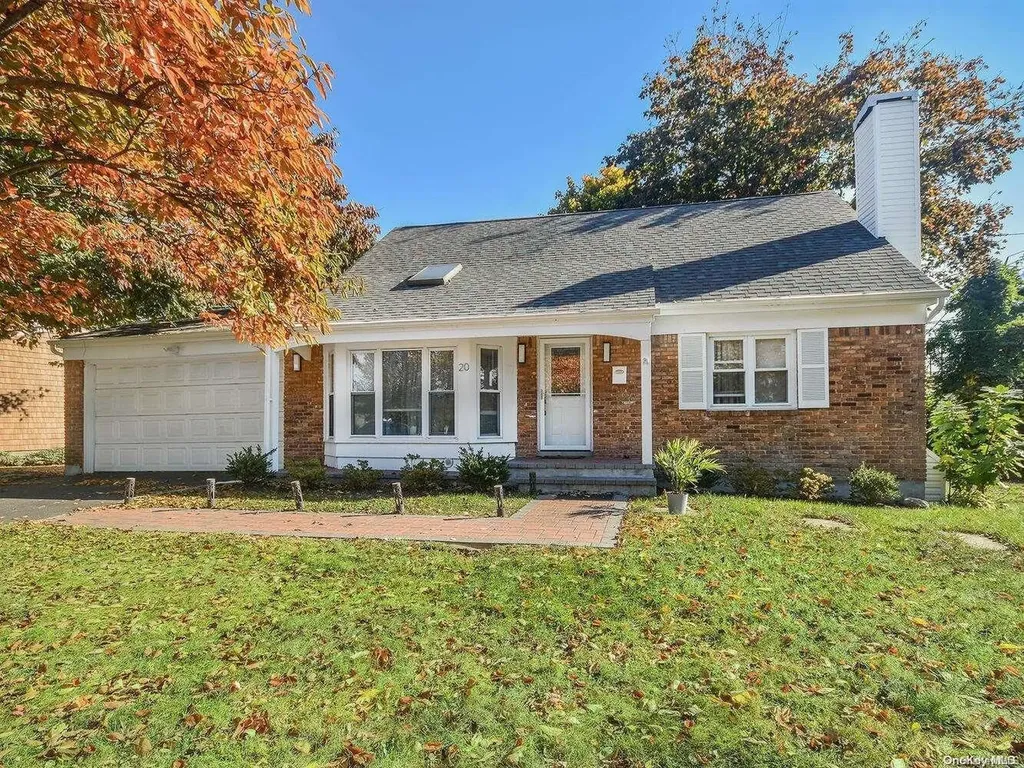 20 Darby Place Glen Head NY 11545