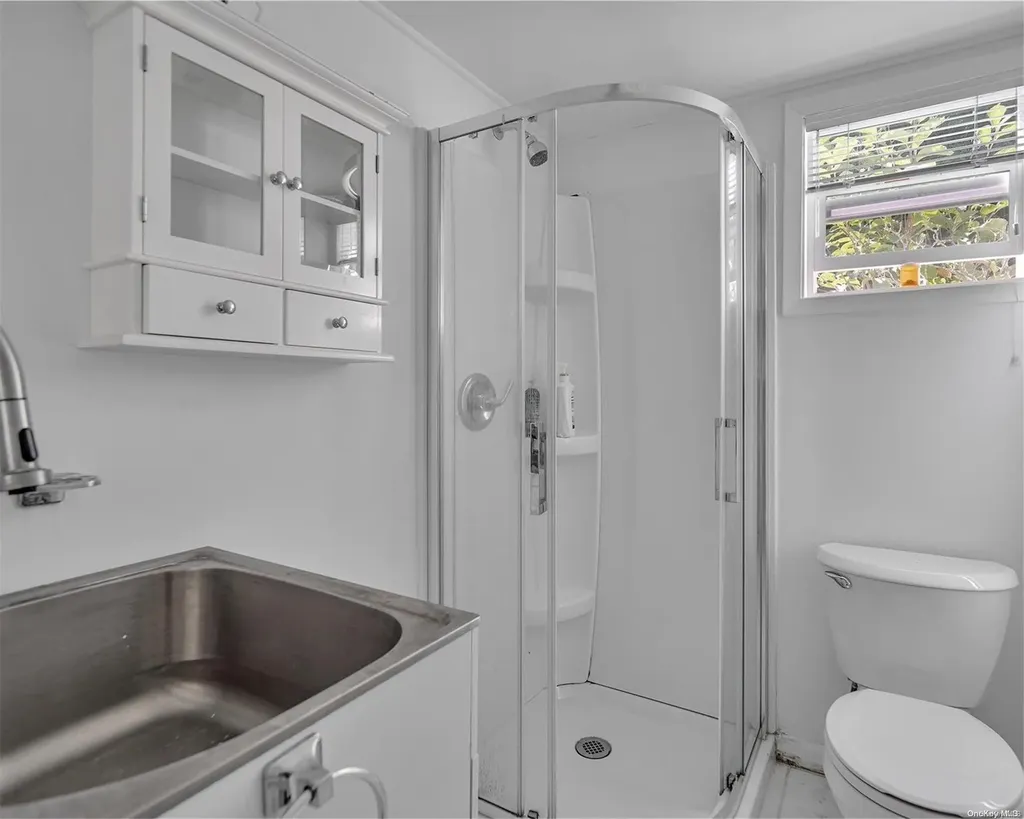 23 Rose Avenue Southampton NY 11968