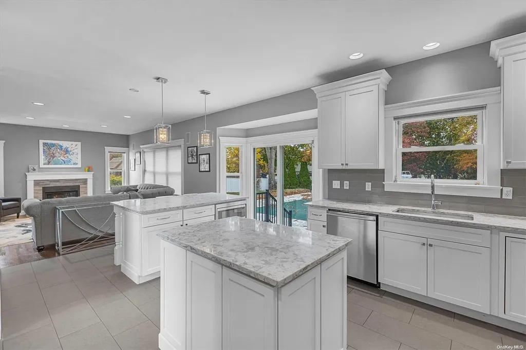 11 Debron Court Centereach NY 11720