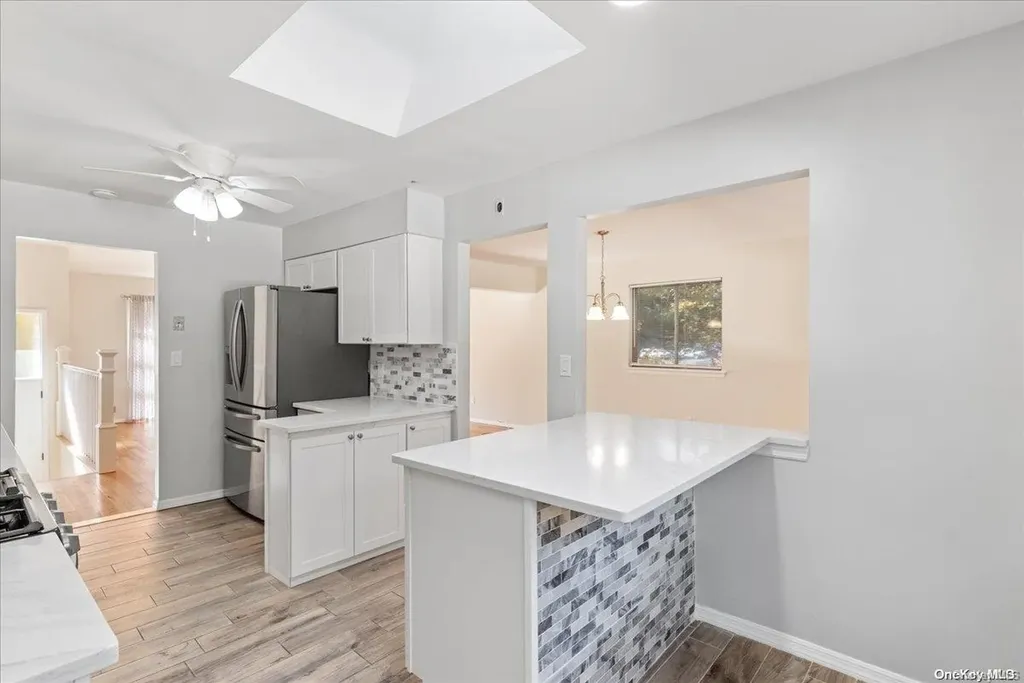 15 Starfire Court Hewlett NY 11557