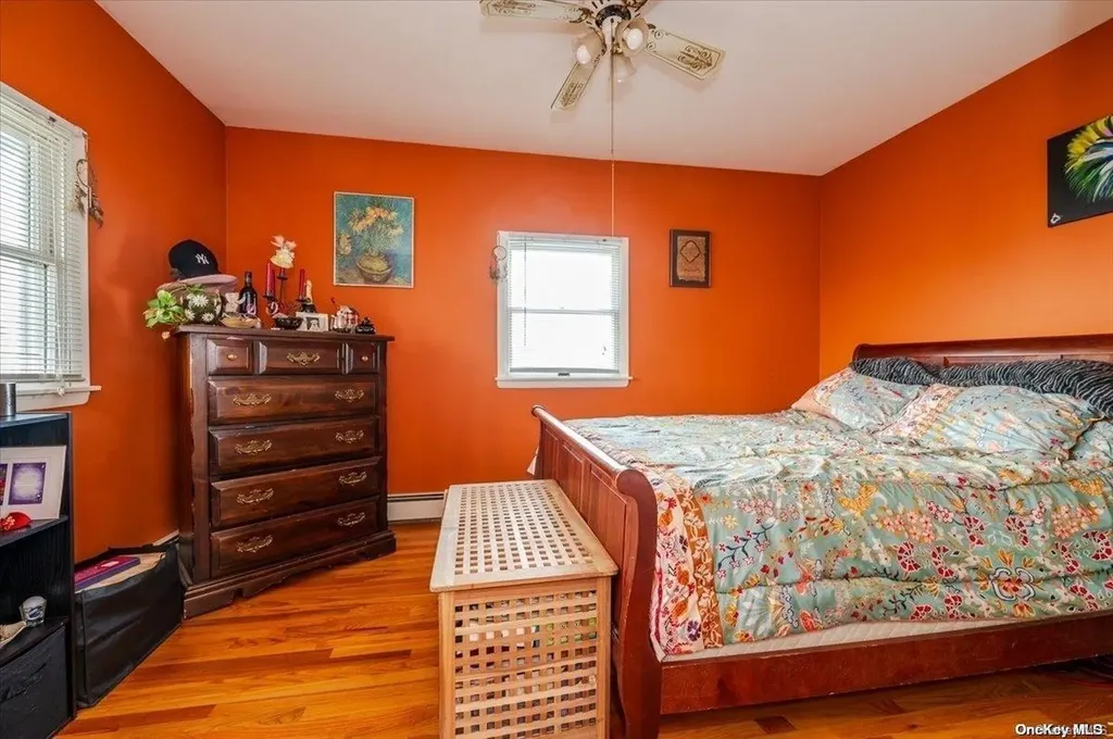 718 S 9th Street Lindenhurst NY 11757