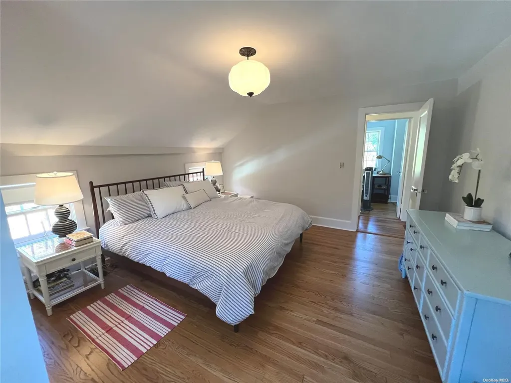 178 Harbor Road Stony Brook NY 11790