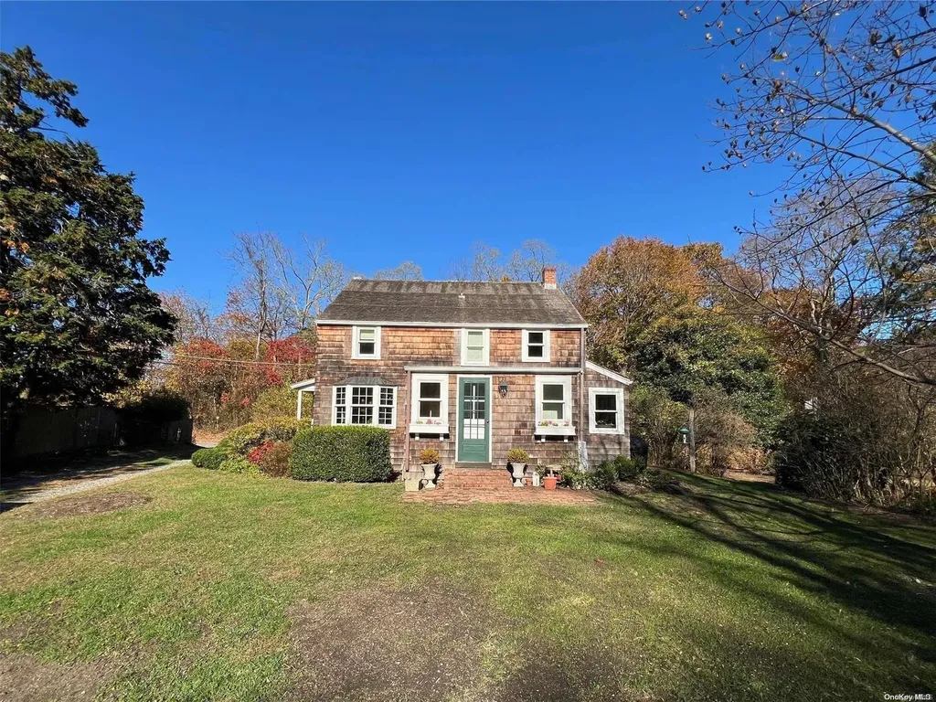 178 Harbor Road Stony Brook NY 11790