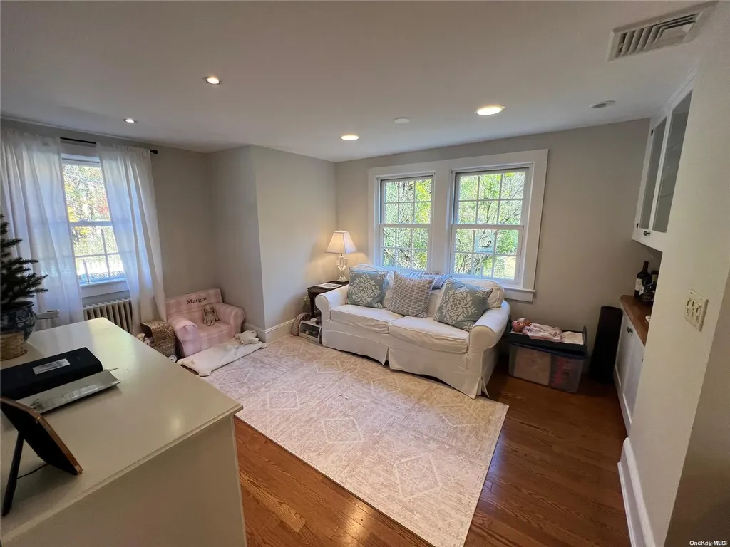 178 Harbor Road Stony Brook NY 11790