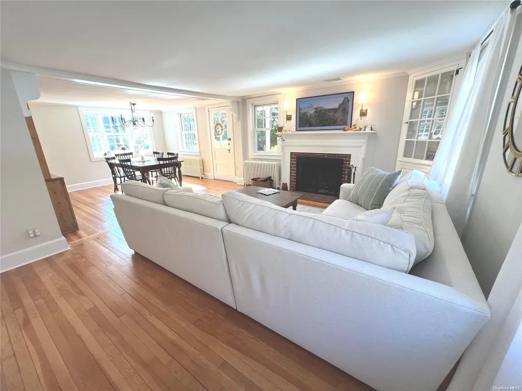 178 Harbor Road Stony Brook NY 11790