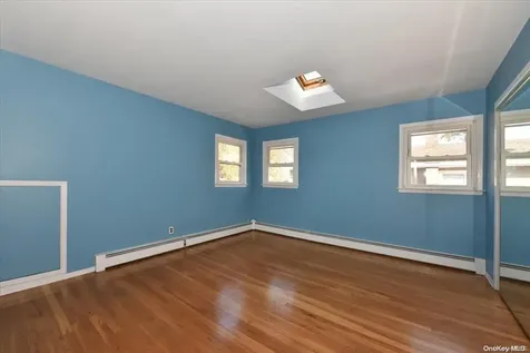 39 Walnut Avenue East East Farmingdale NY 11735