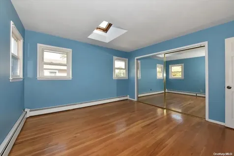 39 Walnut Avenue East East Farmingdale NY 11735