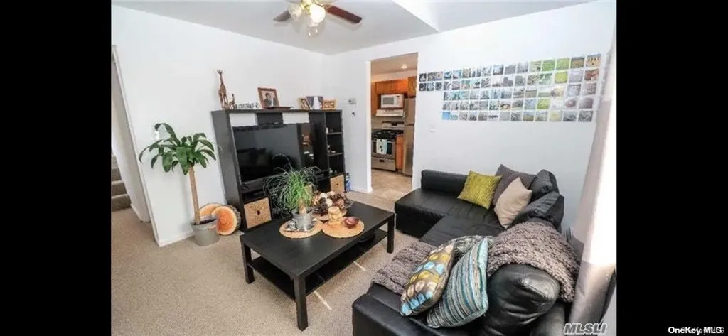 744 S 9th Street Lindenhurst NY 11757