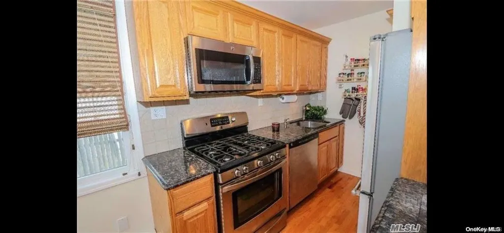 744 S 9th Street Lindenhurst NY 11757
