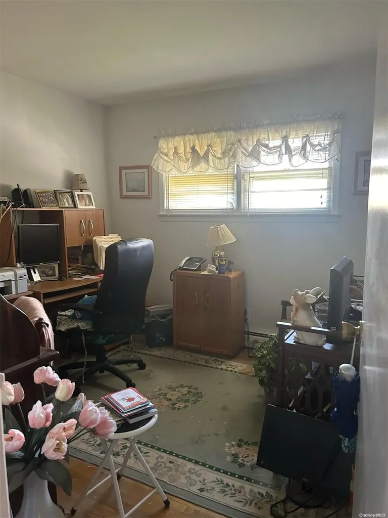 284 Irving Avenue Deer Park NY 11729
