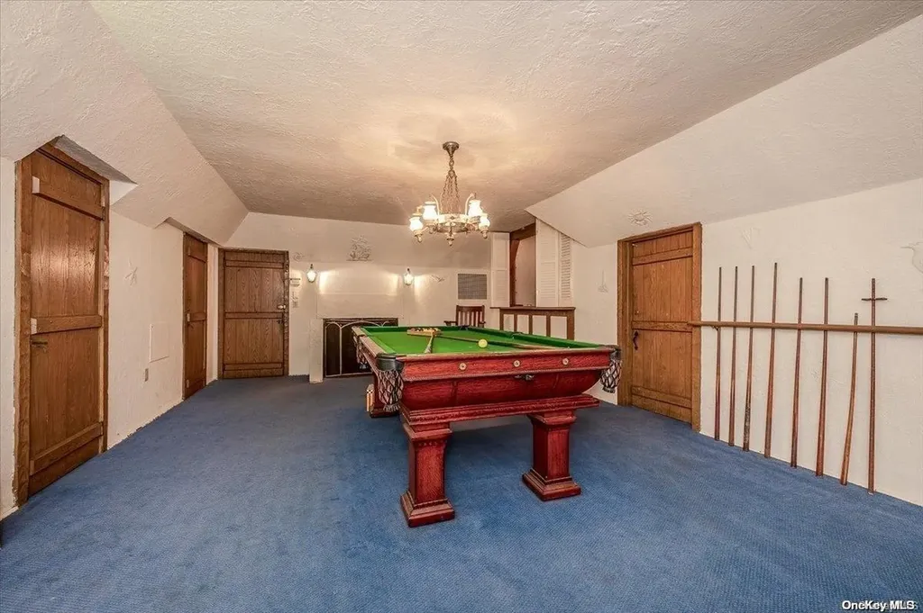 63 Wensley Drive Great Neck NY 11020