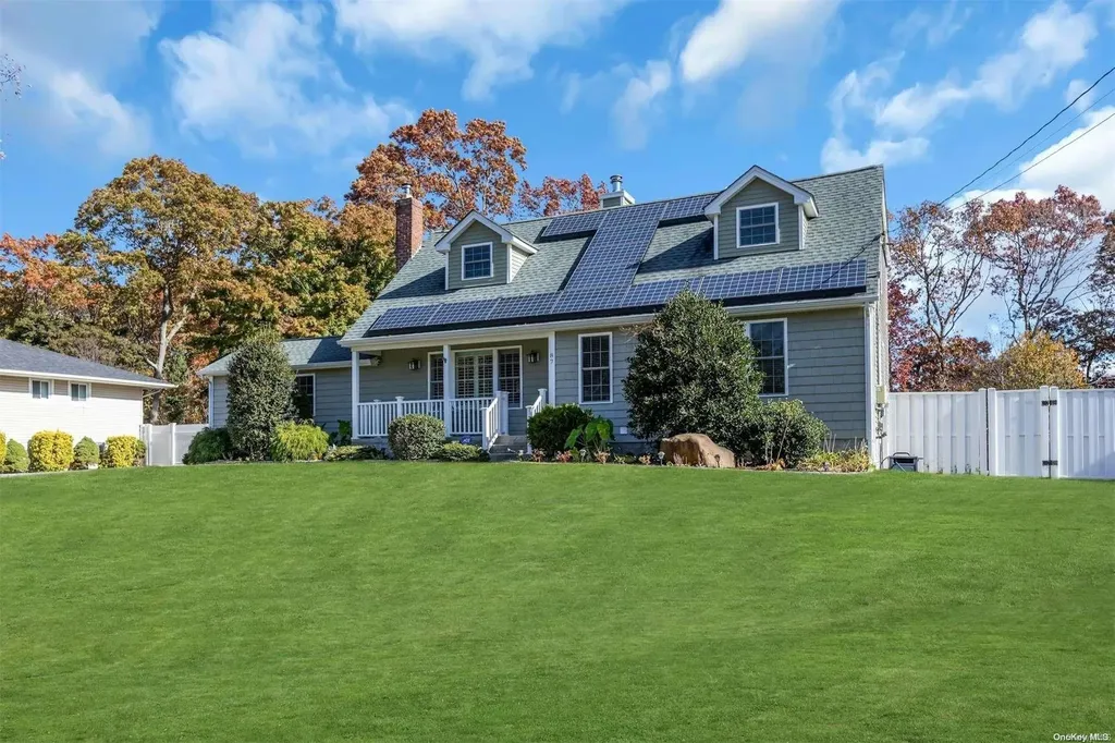 87 Lolly Lane Centereach NY 11720