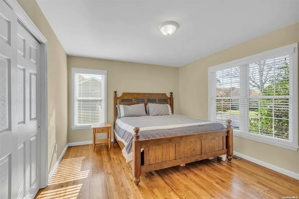 87 Lolly Lane Centereach NY 11720