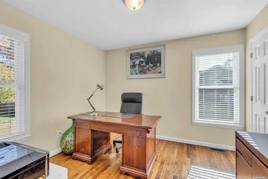 87 Lolly Lane Centereach NY 11720