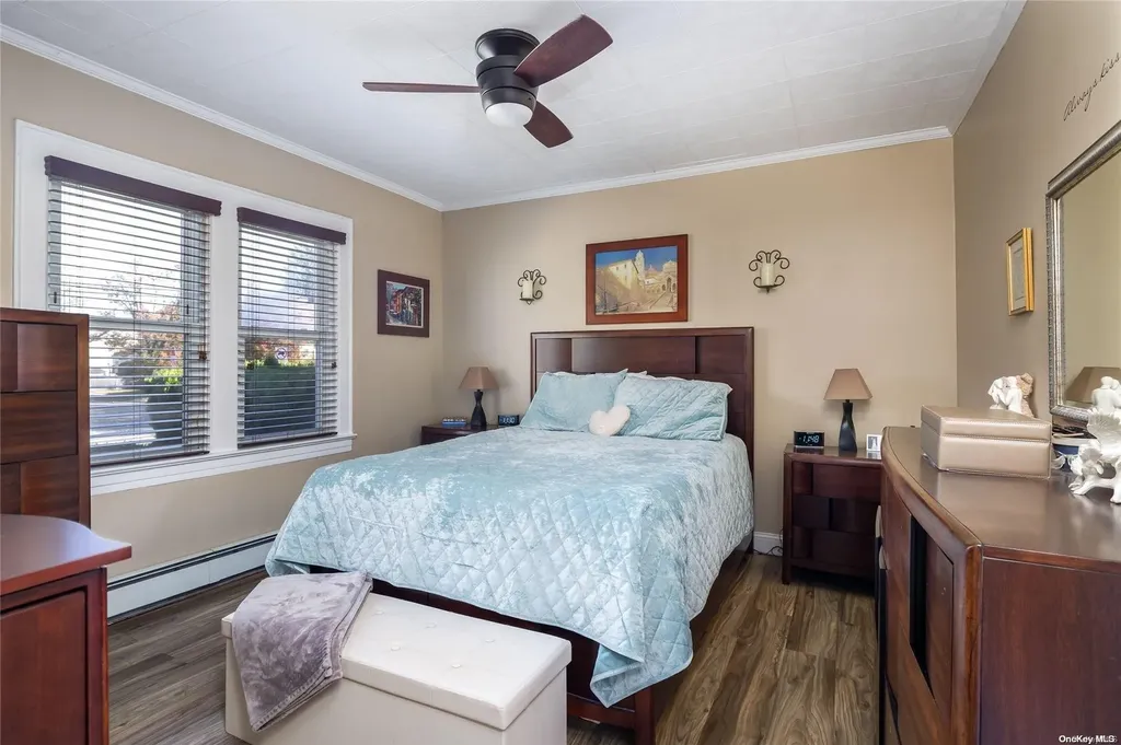 34 Central Parkway Merrick NY 11566