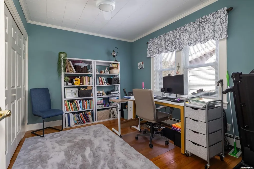 34 Central Parkway Merrick NY 11566