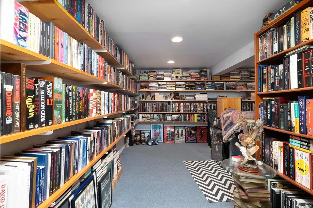 34 Central Parkway Merrick NY 11566