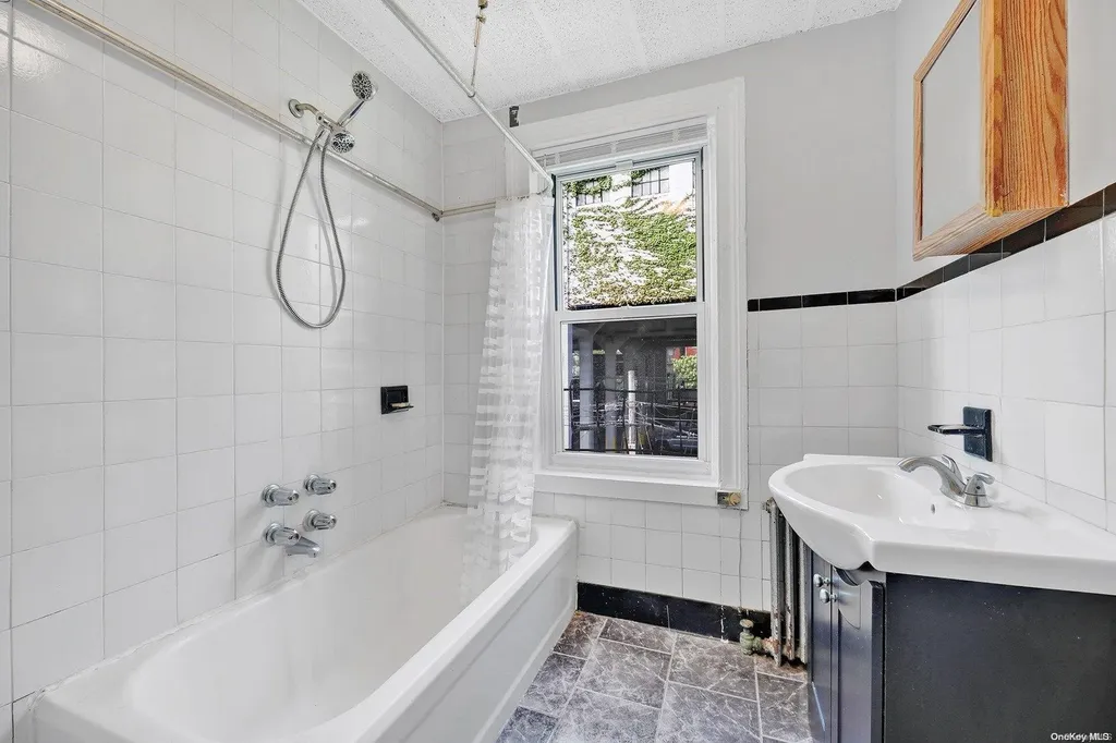 218 9th Street Brooklyn NY 11215