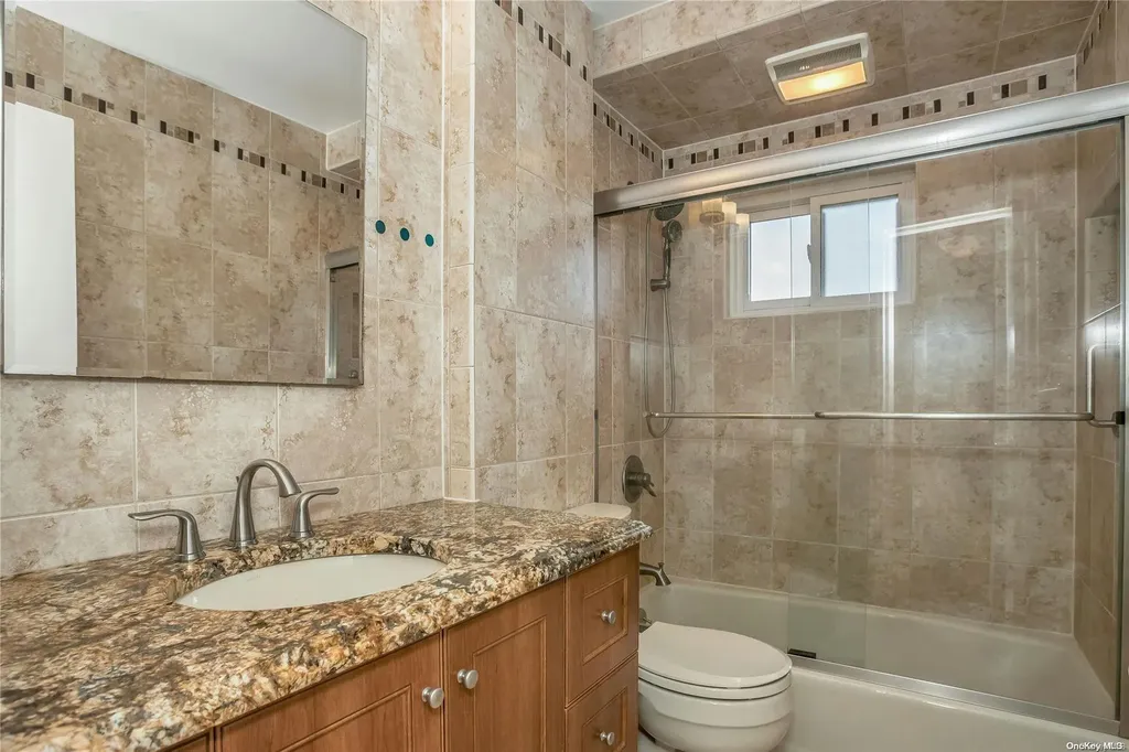 43 Briarwood Lane Plainview NY 11803