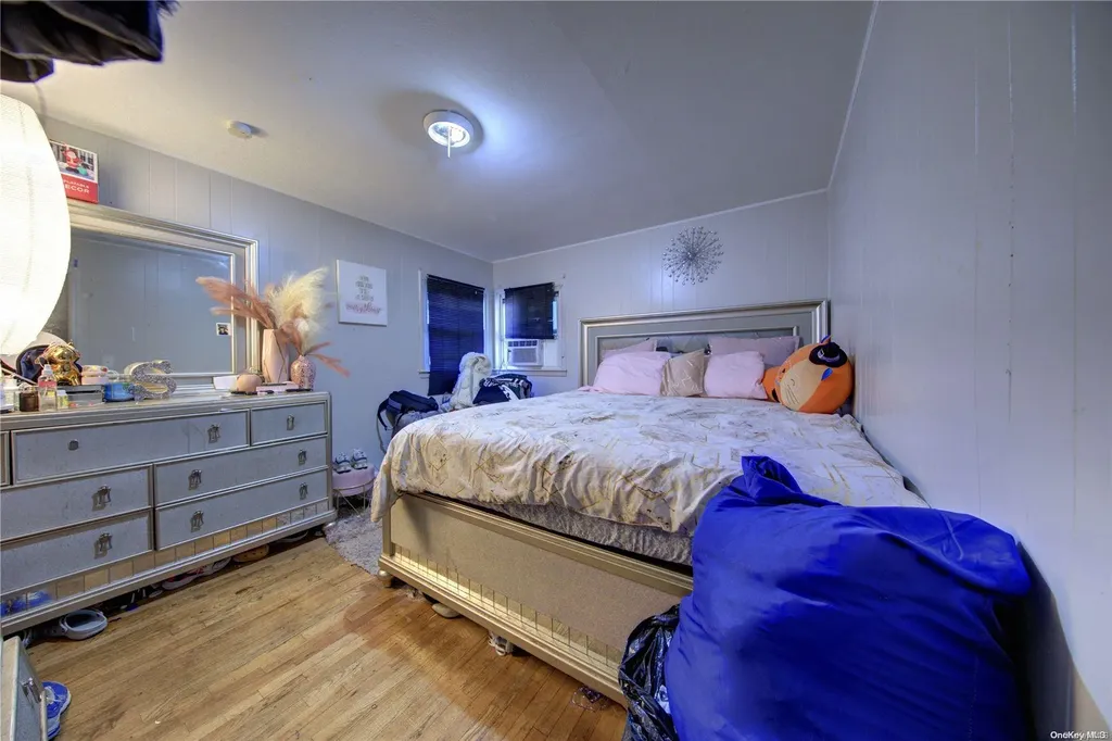 44 Harriet Avenue Hempstead NY 11550