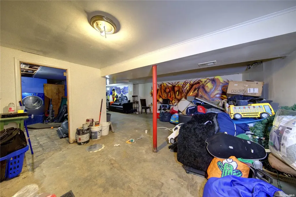 44 Harriet Avenue Hempstead NY 11550