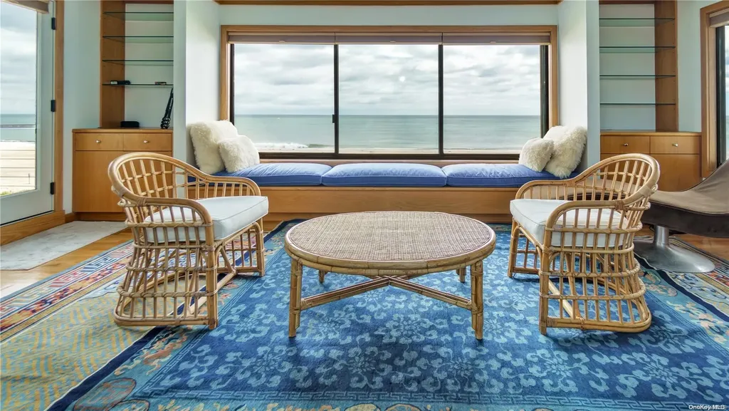 222 Dune Quogue NY 11959