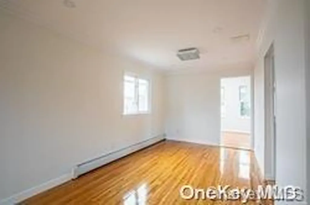 8 Balsam Lane Commack NY 11725