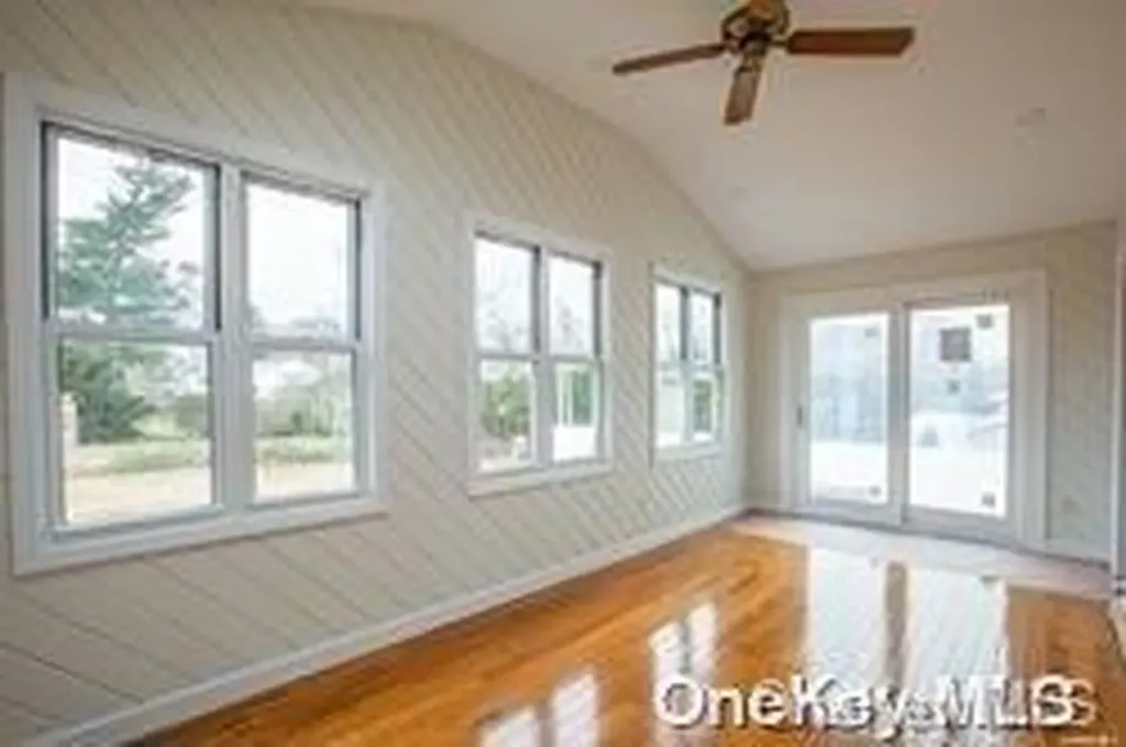 8 Balsam Lane Commack NY 11725