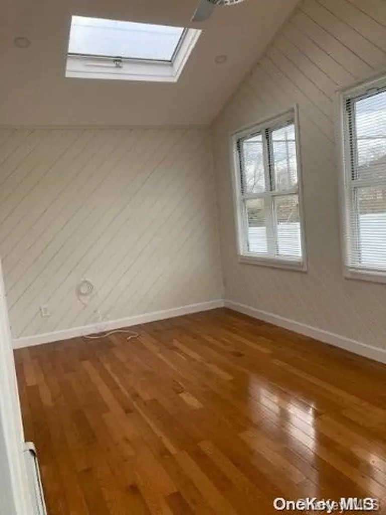 8 Balsam Lane Commack NY 11725