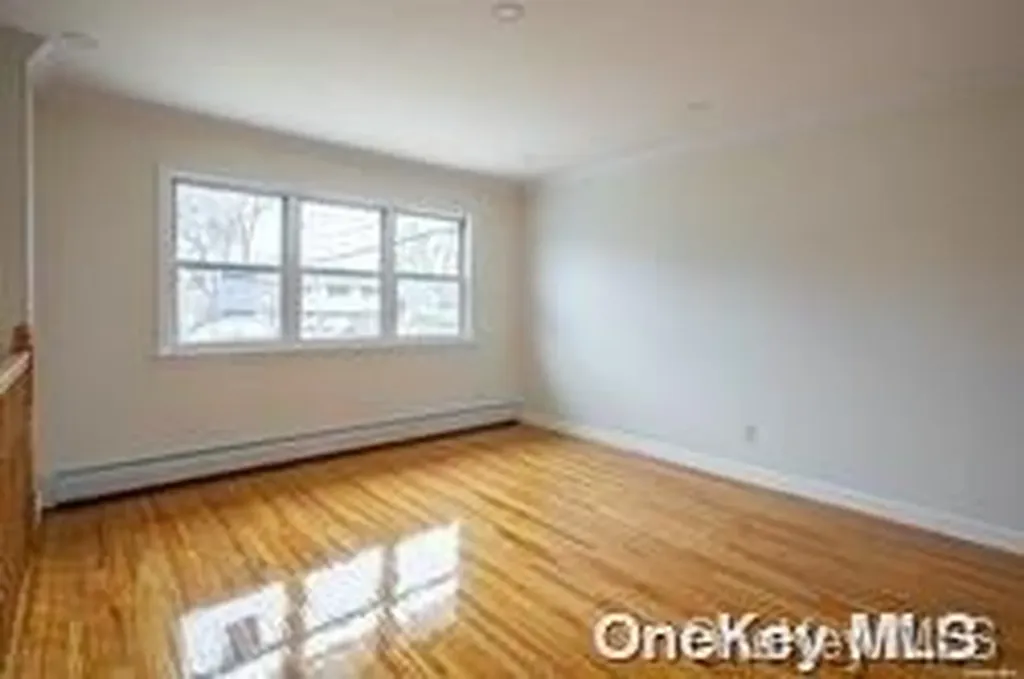 8 Balsam Lane Commack NY 11725