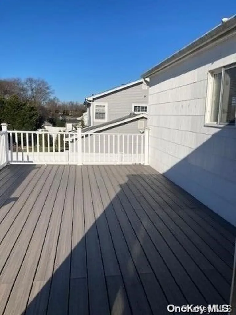 8 Balsam Lane Commack NY 11725