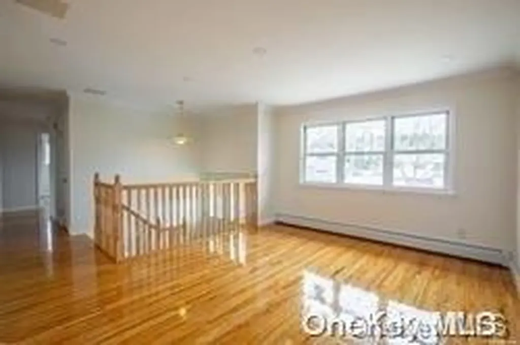 8 Balsam Lane Commack NY 11725