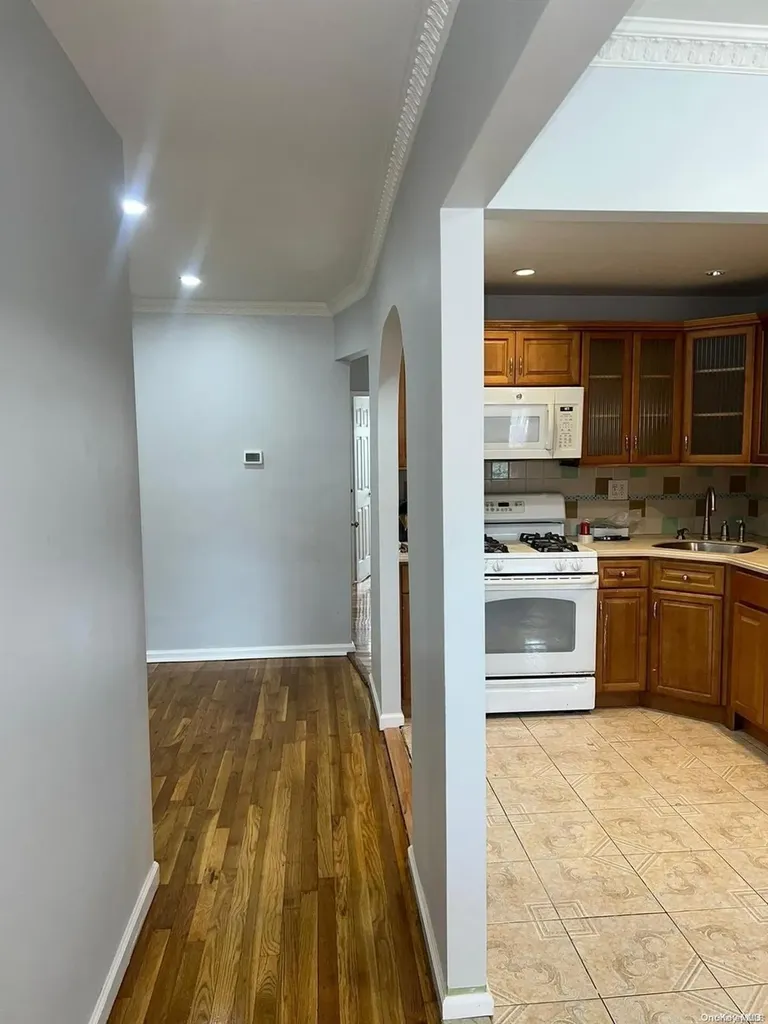 10220 Avenue K Brooklyn NY 11236