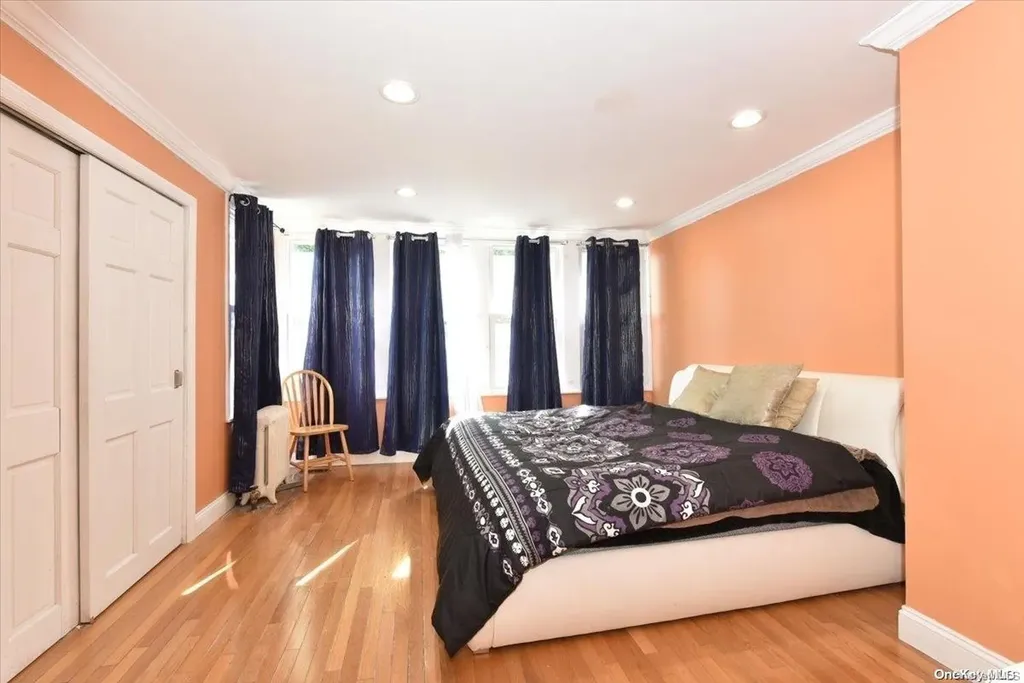321 Archer Street Freeport NY 11520