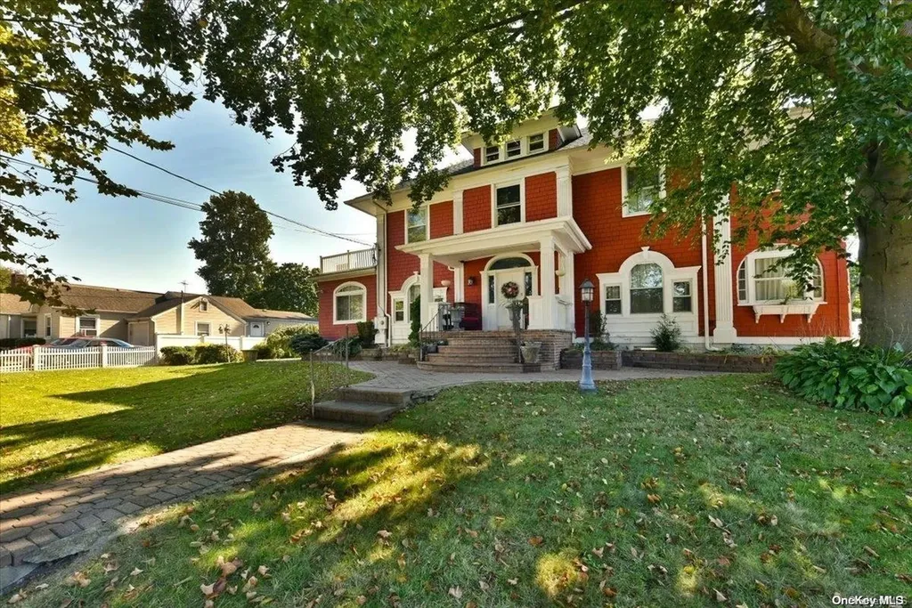 321 Archer Street Freeport NY 11520