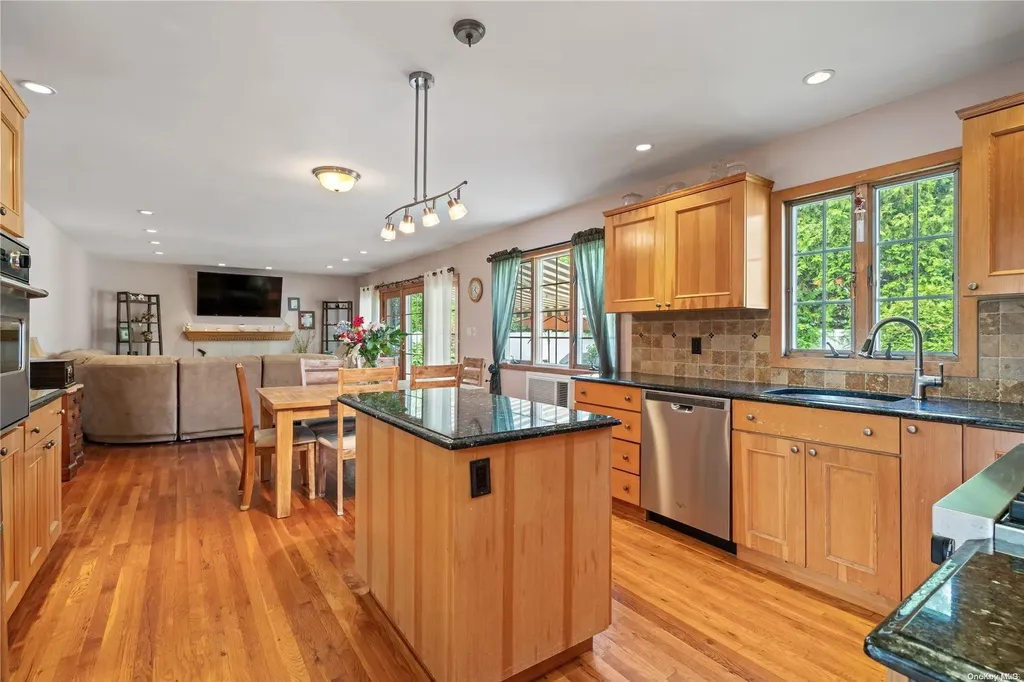 1682 Park Street Atlantic Beach NY 11509