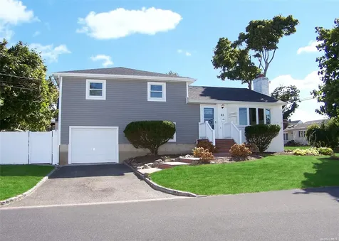 85 Irving Avenue Lindenhurst NY 11757