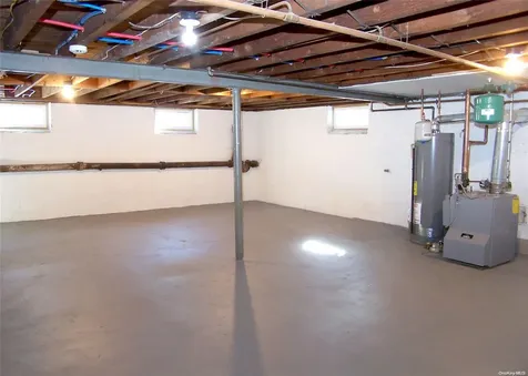 85 Irving Avenue Lindenhurst NY 11757