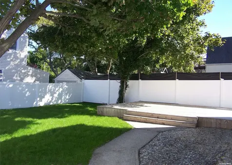 85 Irving Avenue Lindenhurst NY 11757