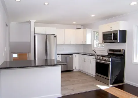 85 Irving Avenue Lindenhurst NY 11757