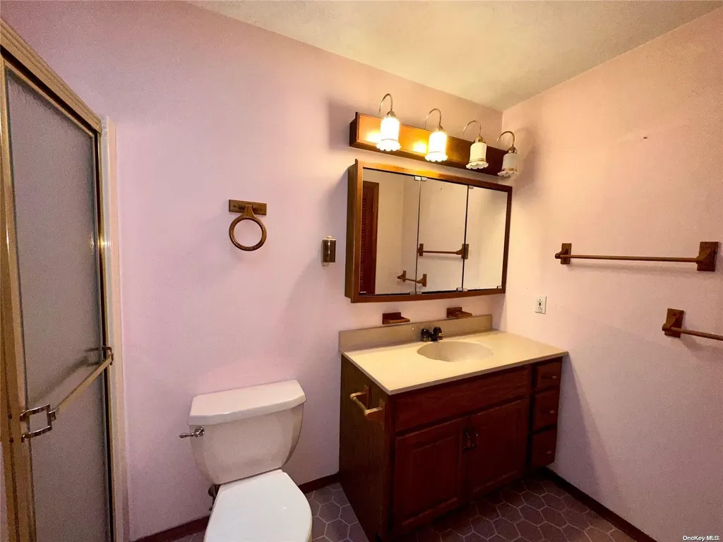 17 Summercress Lane Coram NY 11727