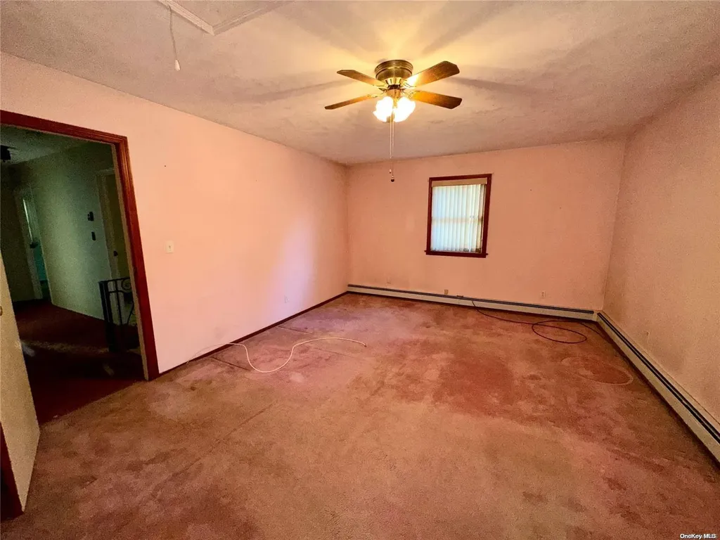 17 Summercress Lane Coram NY 11727