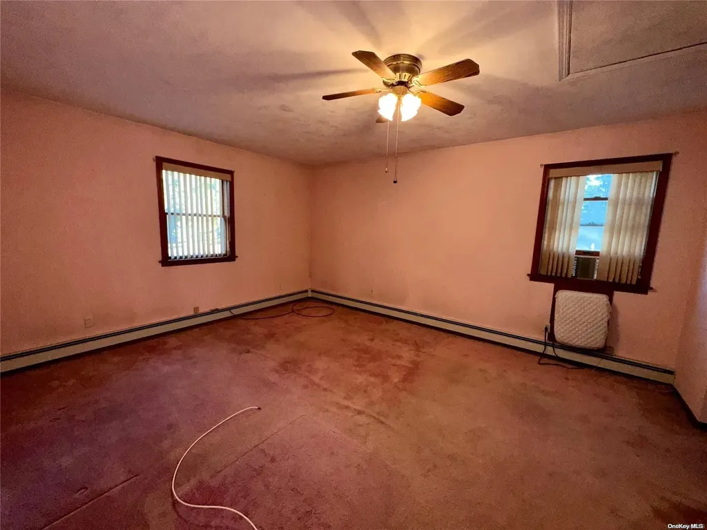 17 Summercress Lane Coram NY 11727